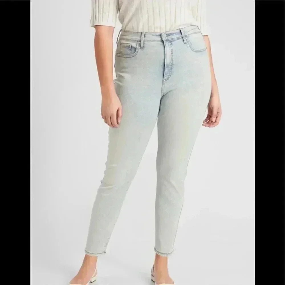 Banana Republic Curvy High-Rise Acid Wash Skinny Jean